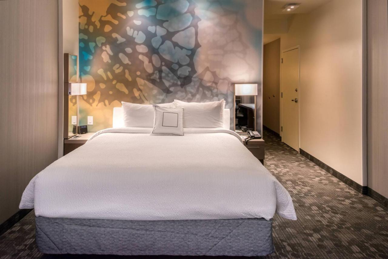 מלון Courtyard By Marriott הוט ספרינגס מראה חיצוני תמונה