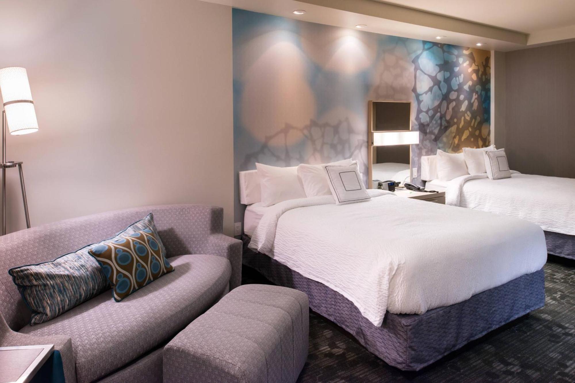 מלון Courtyard By Marriott הוט ספרינגס מראה חיצוני תמונה