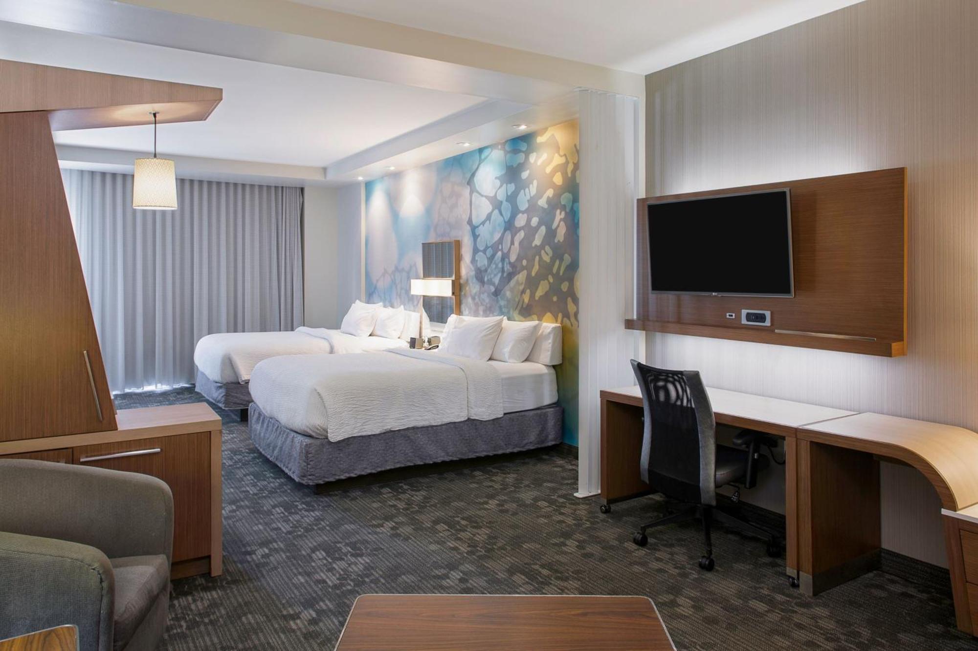 מלון Courtyard By Marriott הוט ספרינגס מראה חיצוני תמונה