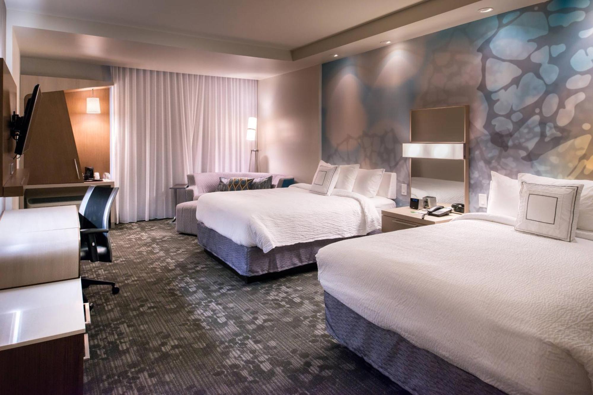 מלון Courtyard By Marriott הוט ספרינגס מראה חיצוני תמונה
