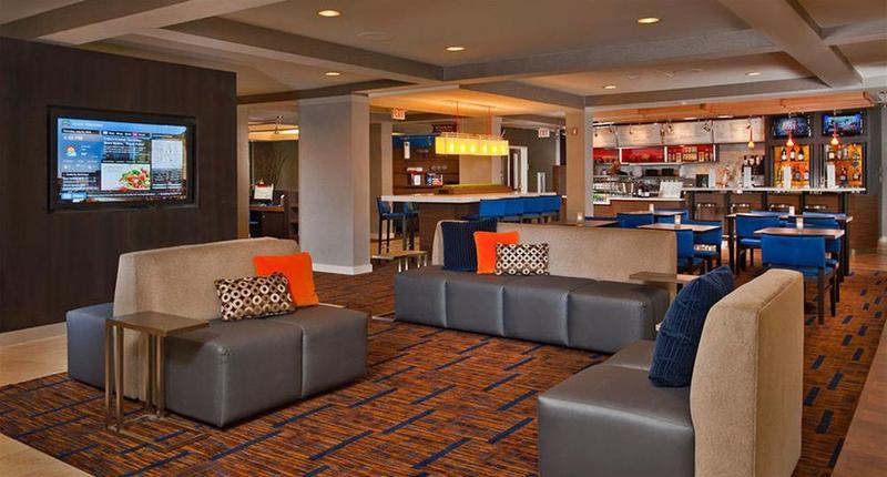 מלון Courtyard By Marriott הוט ספרינגס מראה חיצוני תמונה