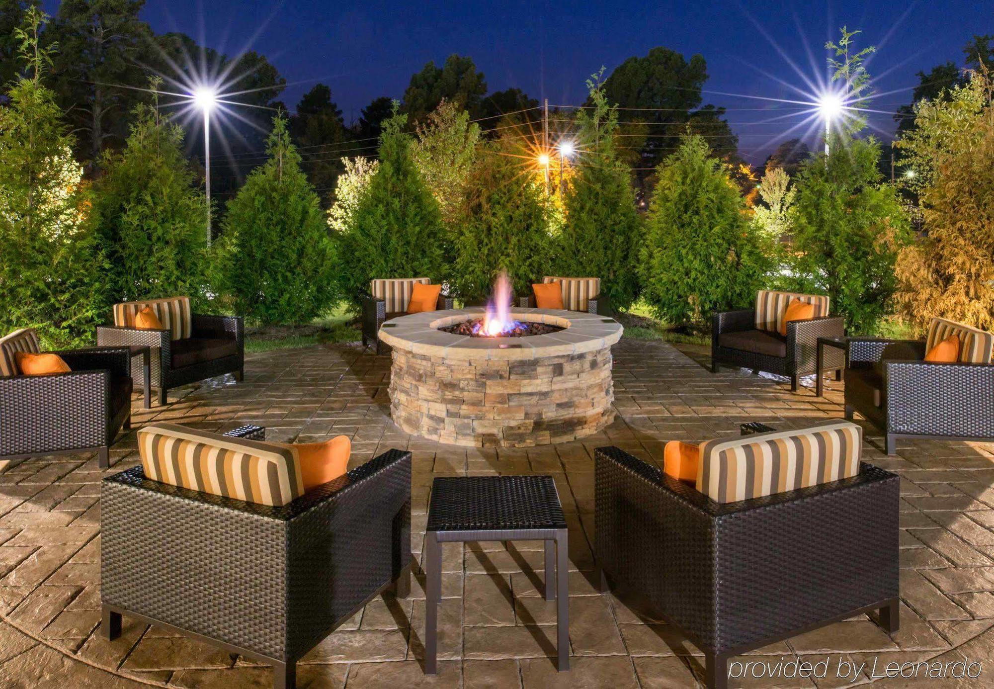 מלון Courtyard By Marriott הוט ספרינגס מראה חיצוני תמונה