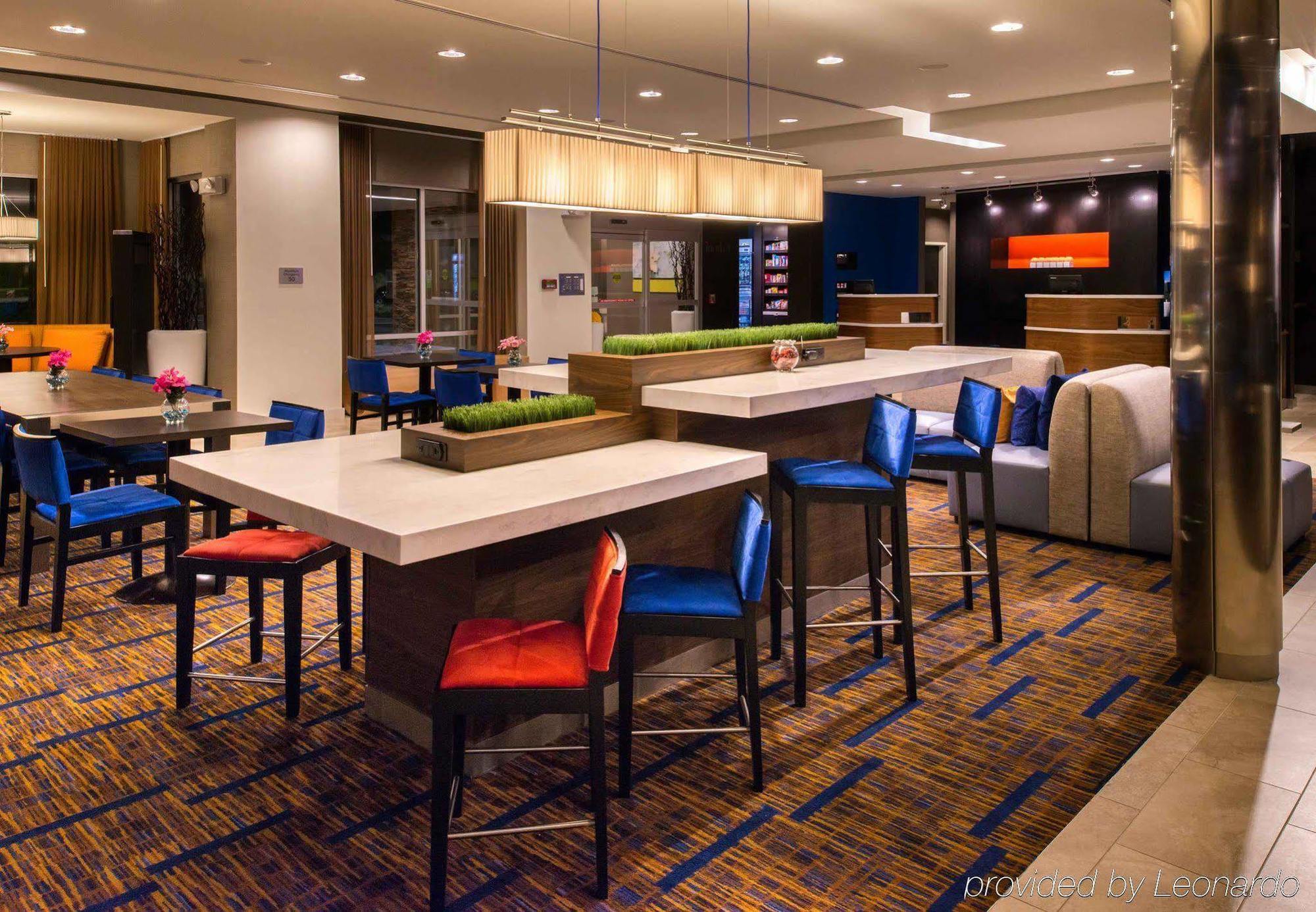 מלון Courtyard By Marriott הוט ספרינגס מראה חיצוני תמונה
